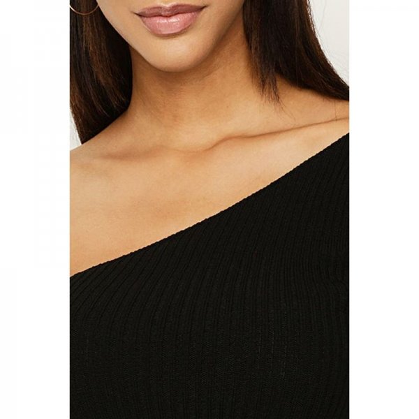 Black One Shoulder Knitted Crop Top